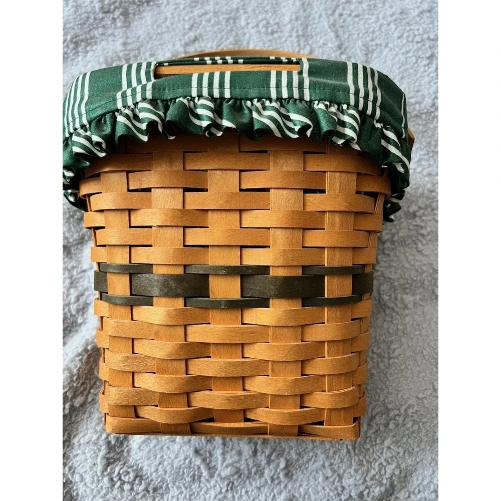 1998 Longaberger Glad Tidings Christmas Basket, Liner,‎ Protector, Green Weave
